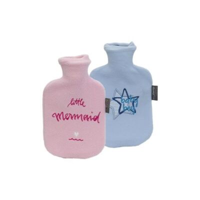 Wärmflasche mit Flauschbezug