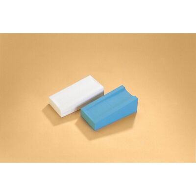 Injektionskissen  30x15x10/5cm hellblau