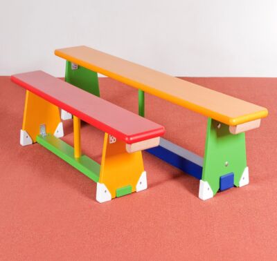 Turnbänke bunt