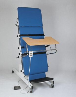 Stehbrett Modell 90-00 Stehbrett mit fester Höhe und motorisch neigbarer Liegefläche