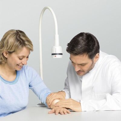 EL3 LED Untersuchungsleuchte + Halterungsvarianten